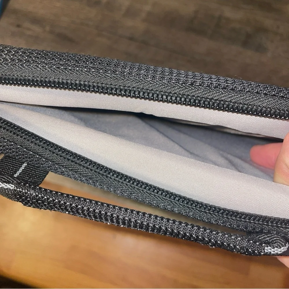 Brenthaven Black Laptop Sleeve